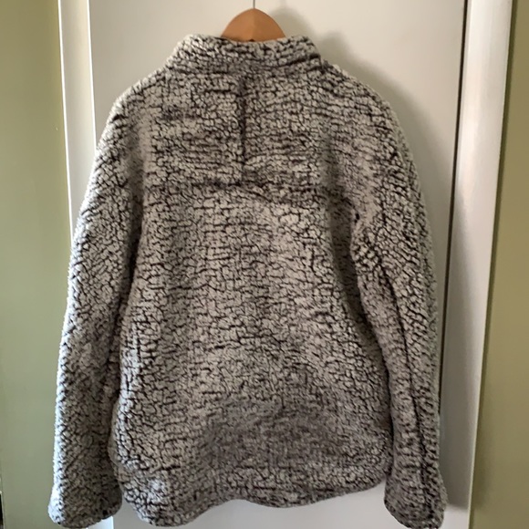 Altar’d state, color is slat and pepper - Picture 3 of 5